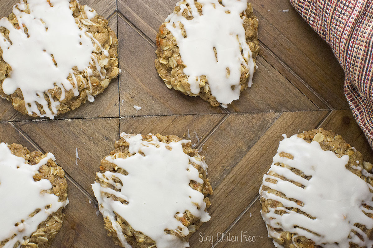 You are currently viewing Gluten Free Oatmeal Carrot Cake Cookies