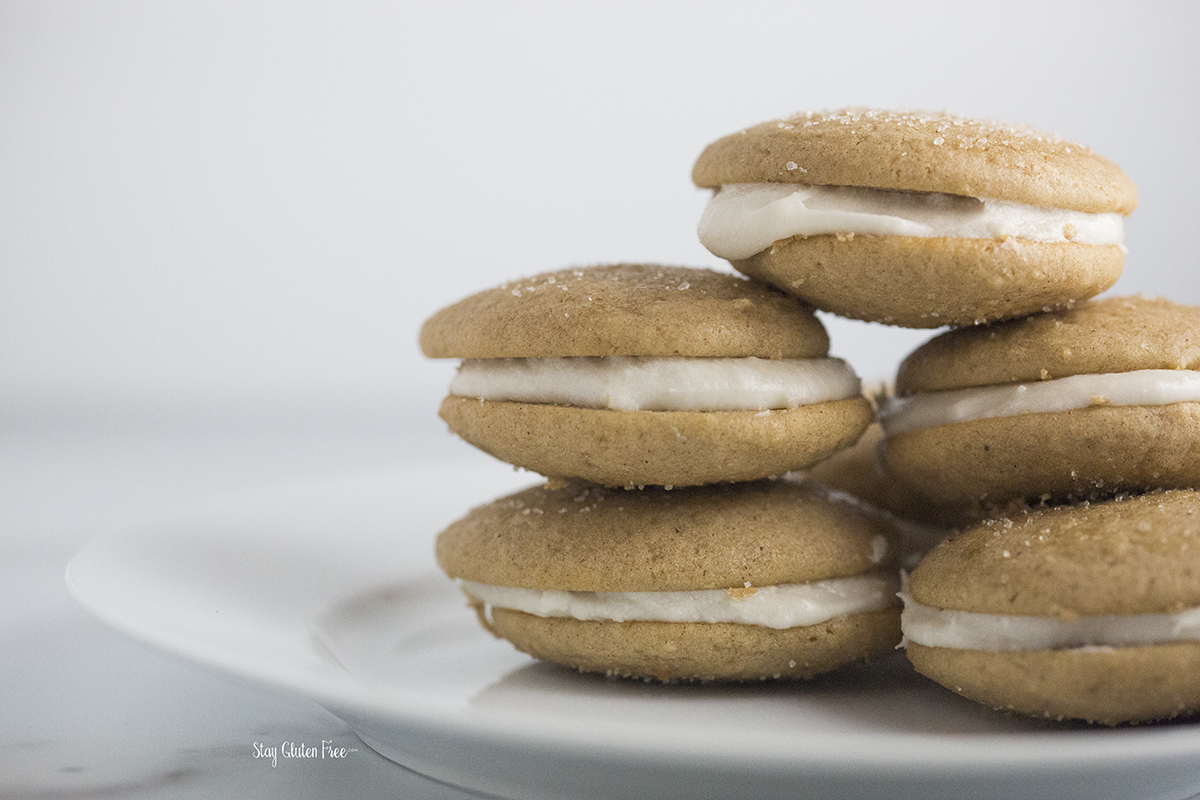 You are currently viewing Apple Cinnamon Whoopie Pies