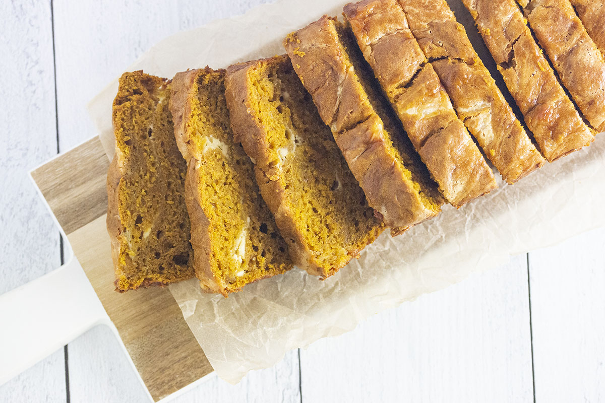 Read more about the article Dairy Free Pumpkin Cream Cheese Bread