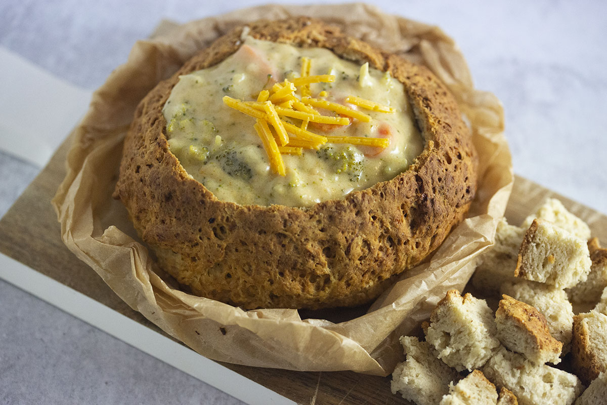 Read more about the article Dairy Free Broccoli Cheddar Soup