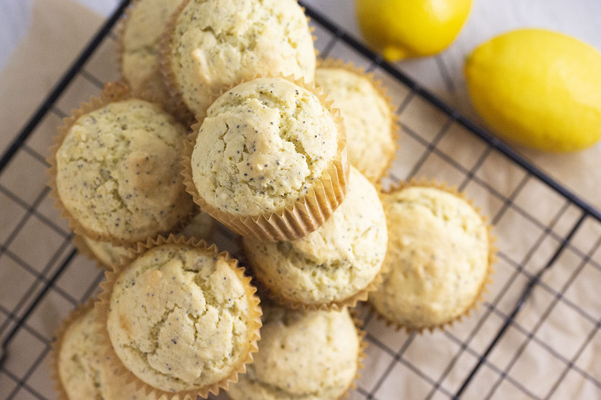 You are currently viewing Lemon Poppy Seed Muffins