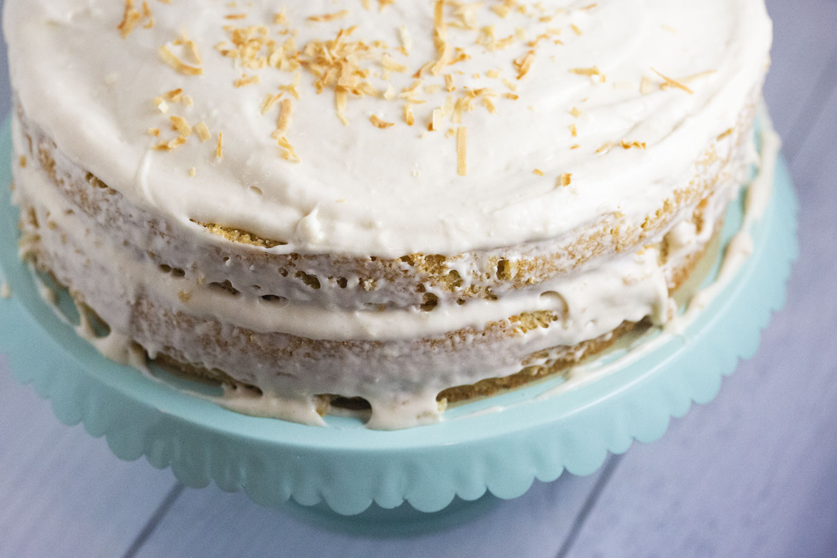 You are currently viewing Toasted Coconut Cream Cake