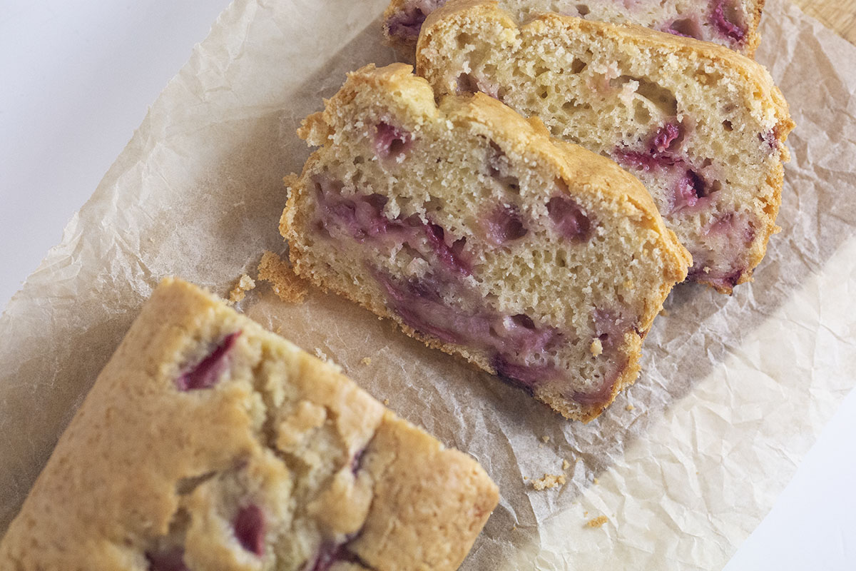 Read more about the article Easy Strawberry Quick Bread